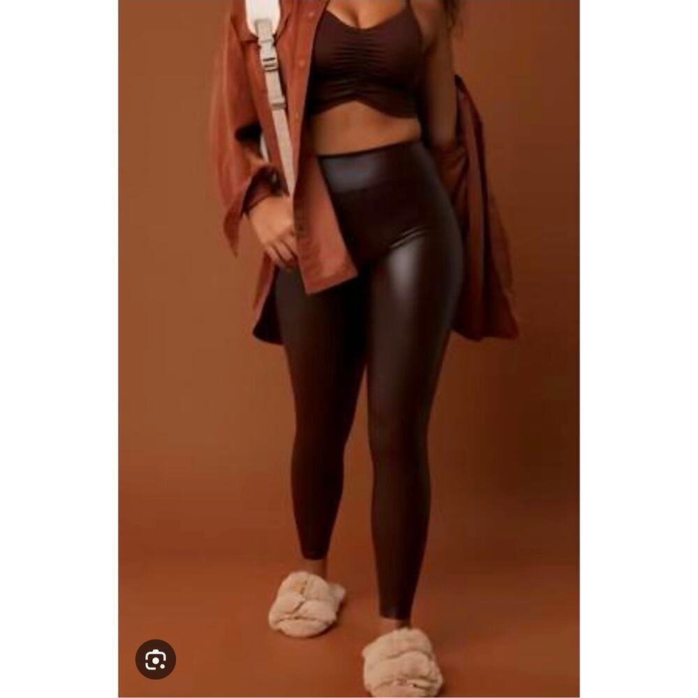 NWT Offline by Aerie Faux Leather Leggings, full length 28". Retails $60